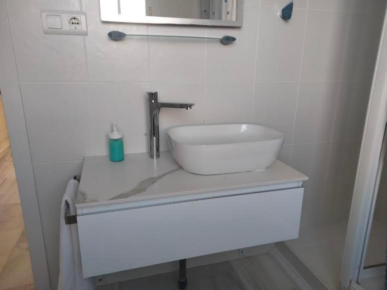 Apartamento Primera Linea De Playa Манільва Екстер'єр фото